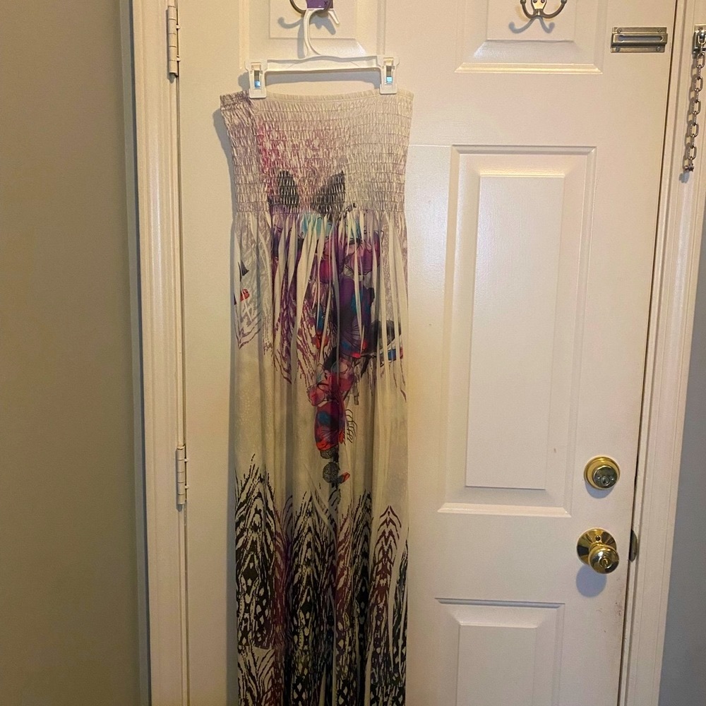 Maxi dress by Katydid